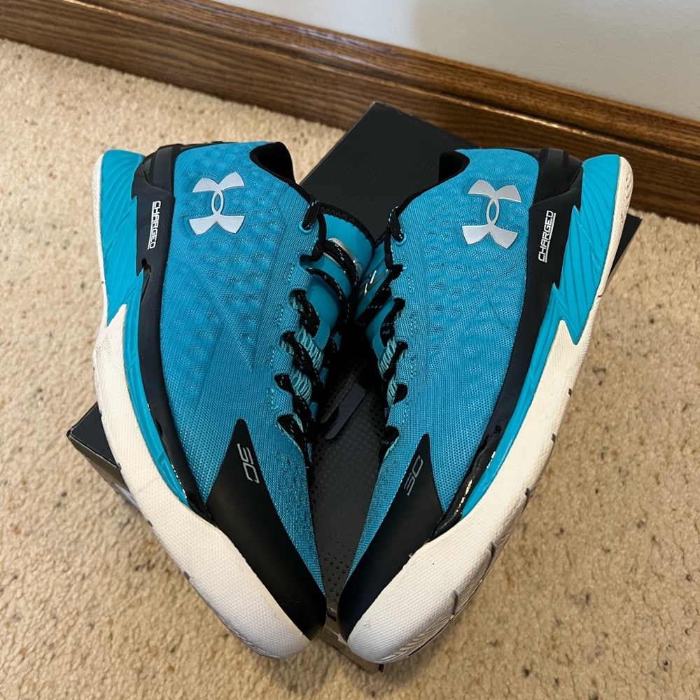 Under Armour Curry 1 Low Size 11 North Carolina Panther Blue - Picture 5 of 6